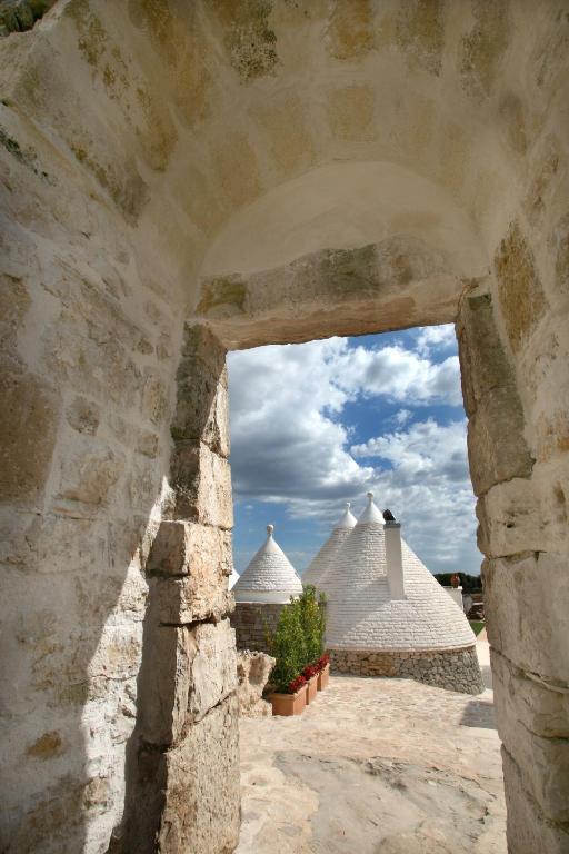 Masseria Quis Ut Deus Crispiano Exterior photo