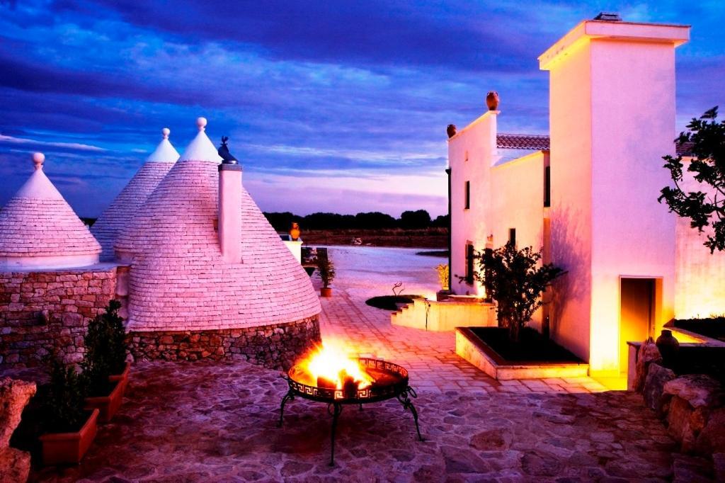 Masseria Quis Ut Deus Crispiano Exterior photo